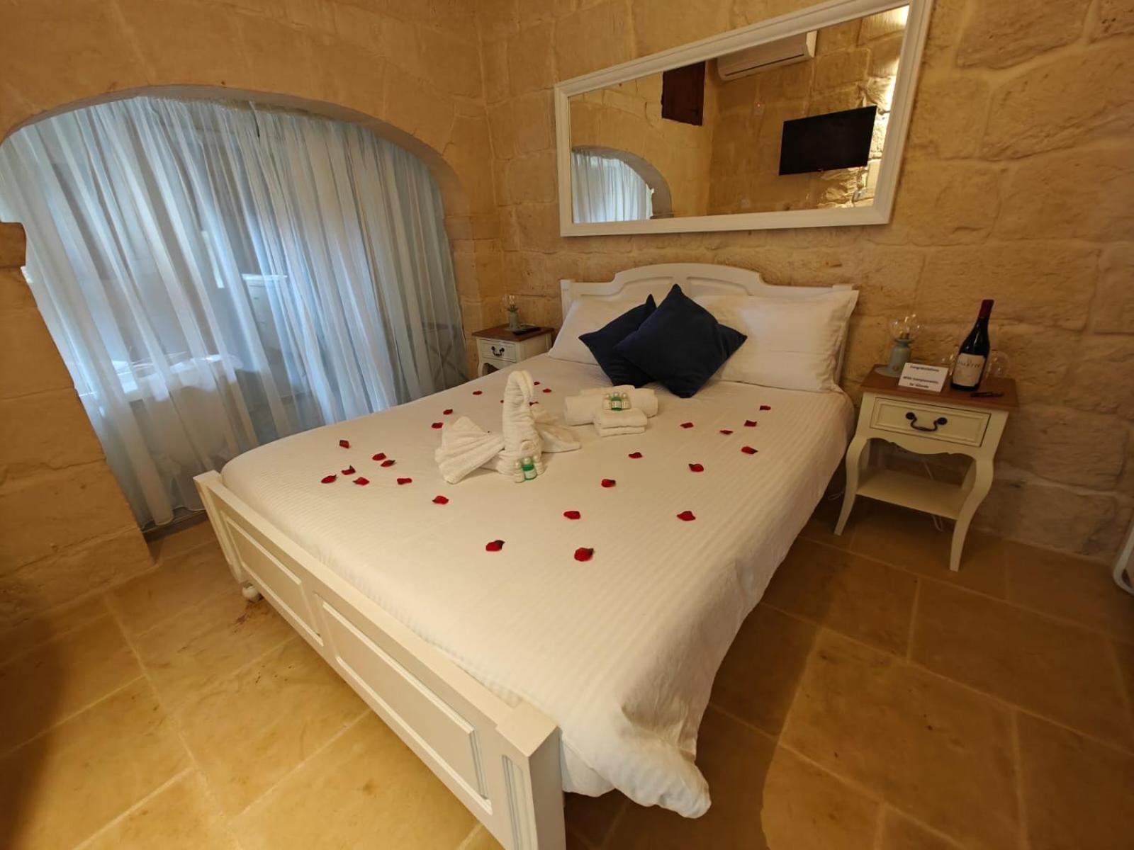 Ta' Gilarda Boutique Living Bed & Breakfast Birbuba ภายนอก รูปภาพ